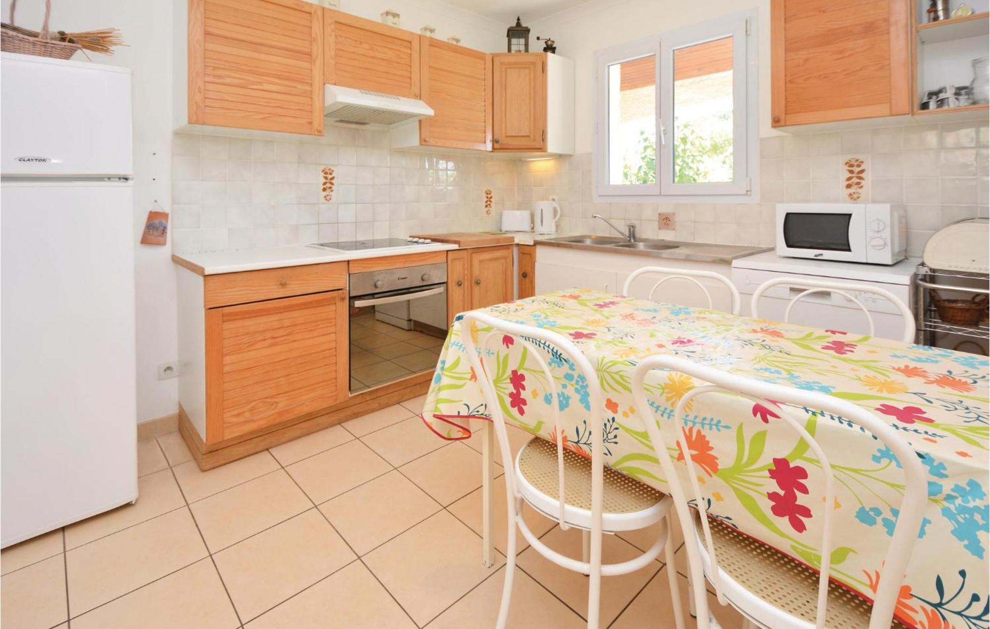3 Bedroom Beautiful Home In Pignan Esterno foto